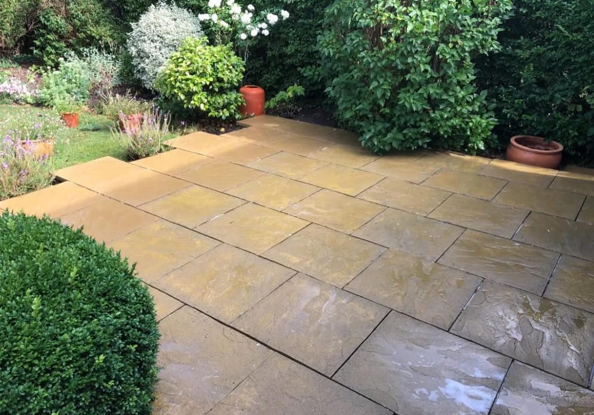 480794204_122094432608790213_3612252938007603578_n Domestic Pressure Washing in Kent