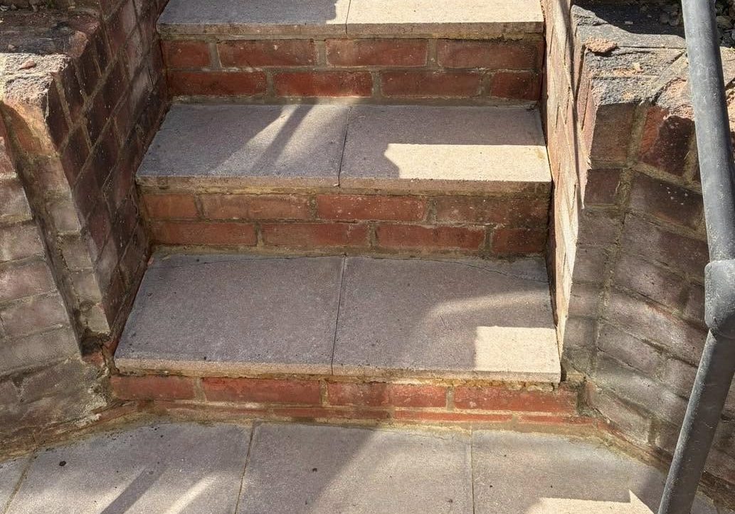 488866834_122125517114790213_5400016255328401517_n Steps after being pressure washing in Kent